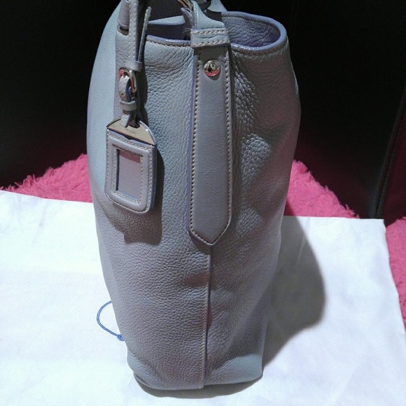 💎HOST PICK💎 Vitello Daino Calfskin XL Hobo - Picture 2 of 8